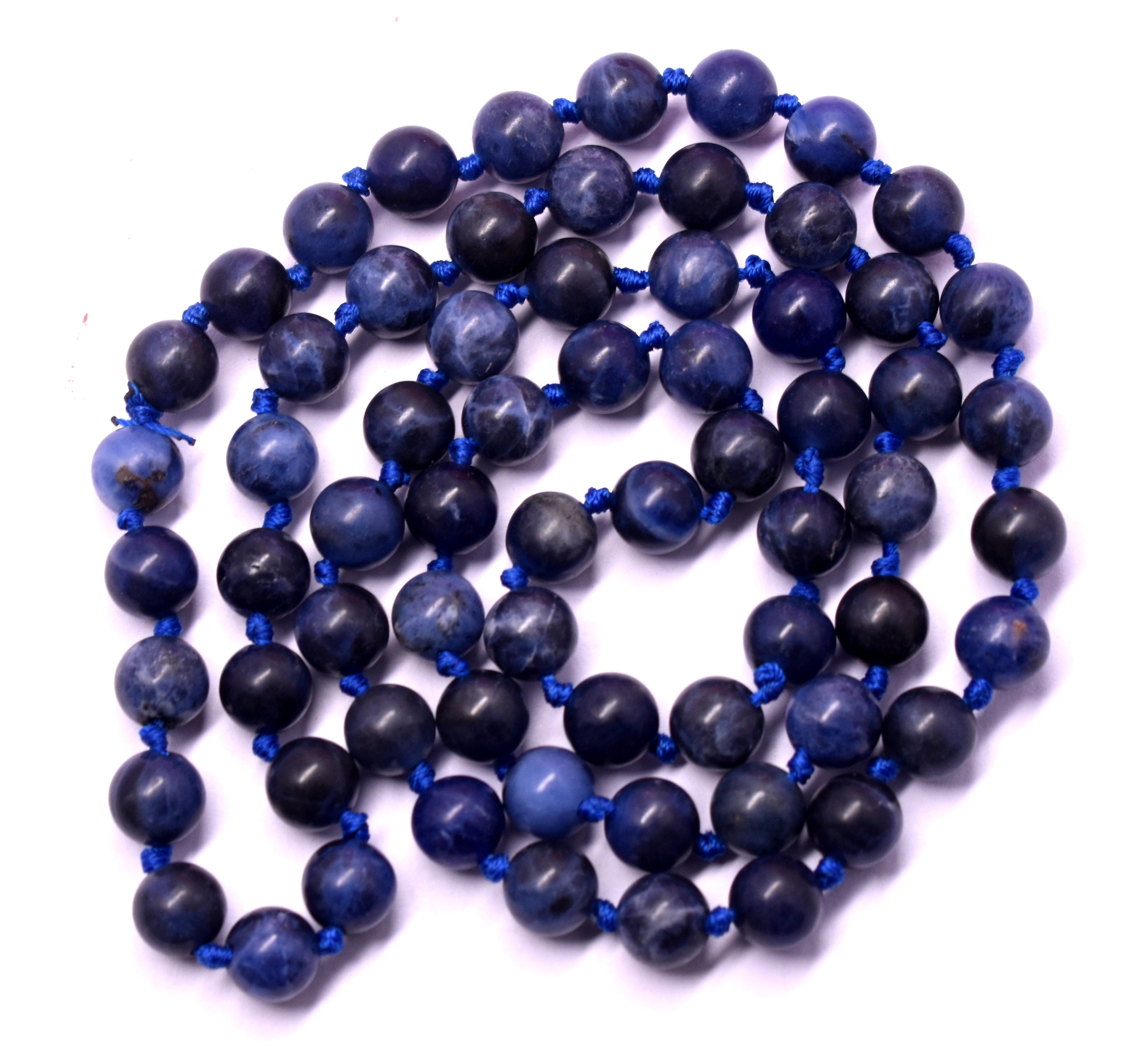 Sodalite Bead Knotted Mala for Inner Clarity and Calmness – Enhances Intuition and Emotional Balance #Sodalite #InnerClarity #Calmness #CrystalHealing #Mala
